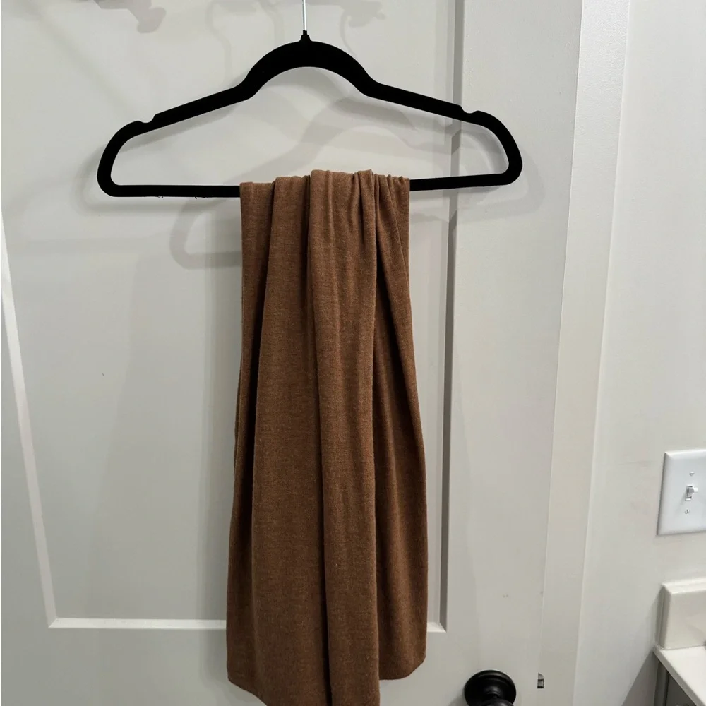 LESET Warm Tan Lauren pleated pocket pants - Picture 4 of 4